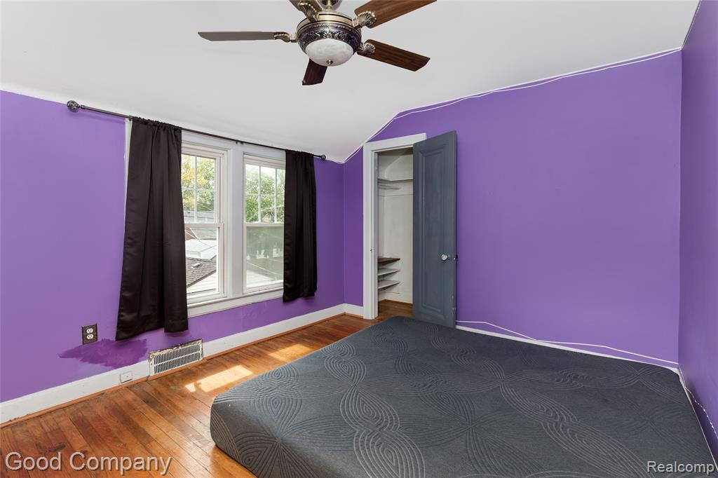 15223 Thomas Avenue Property Photo 11