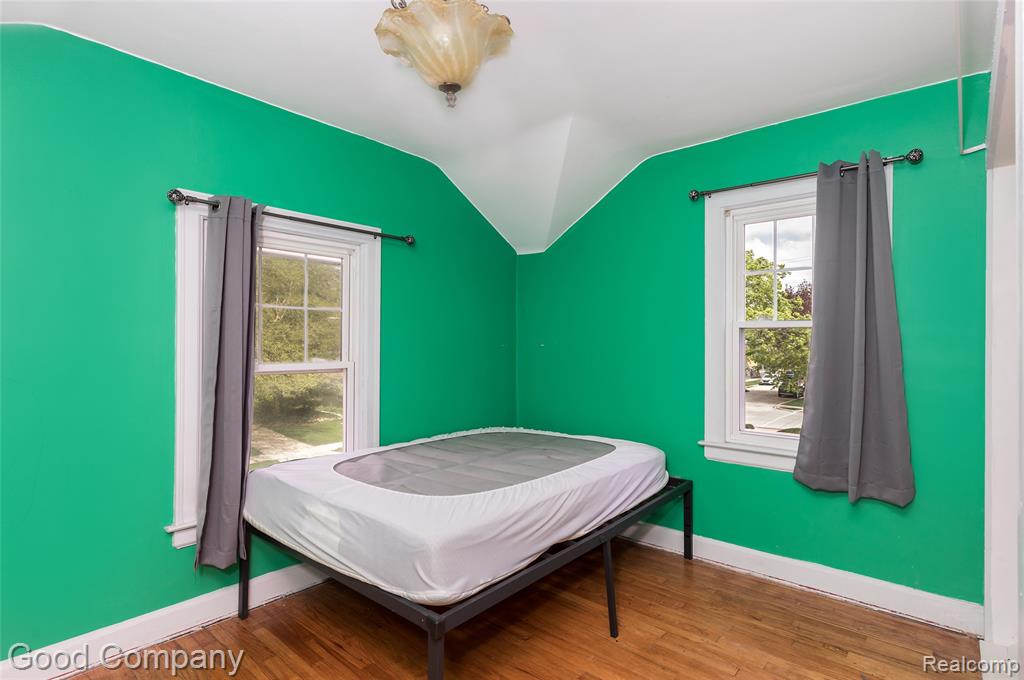 15223 Thomas Avenue Property Photo 14