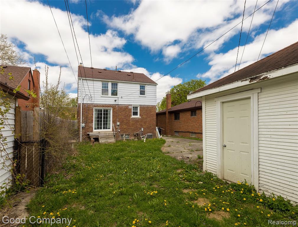 15223 Thomas Avenue Property Photo 23