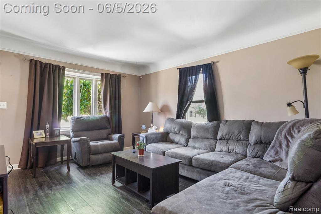 679 Moran Avenue Property Photo 2
