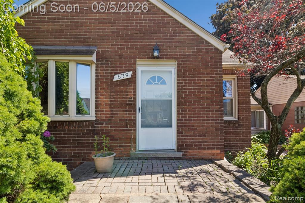 679 Moran Avenue Property Photo 19