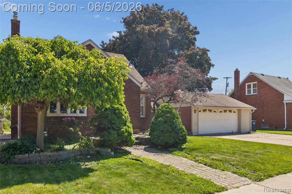 679 Moran Avenue Property Photo 20