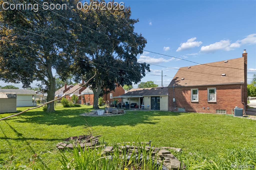 679 Moran Avenue Property Photo 25