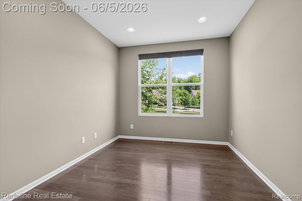 49916 Alden Property Photo 27