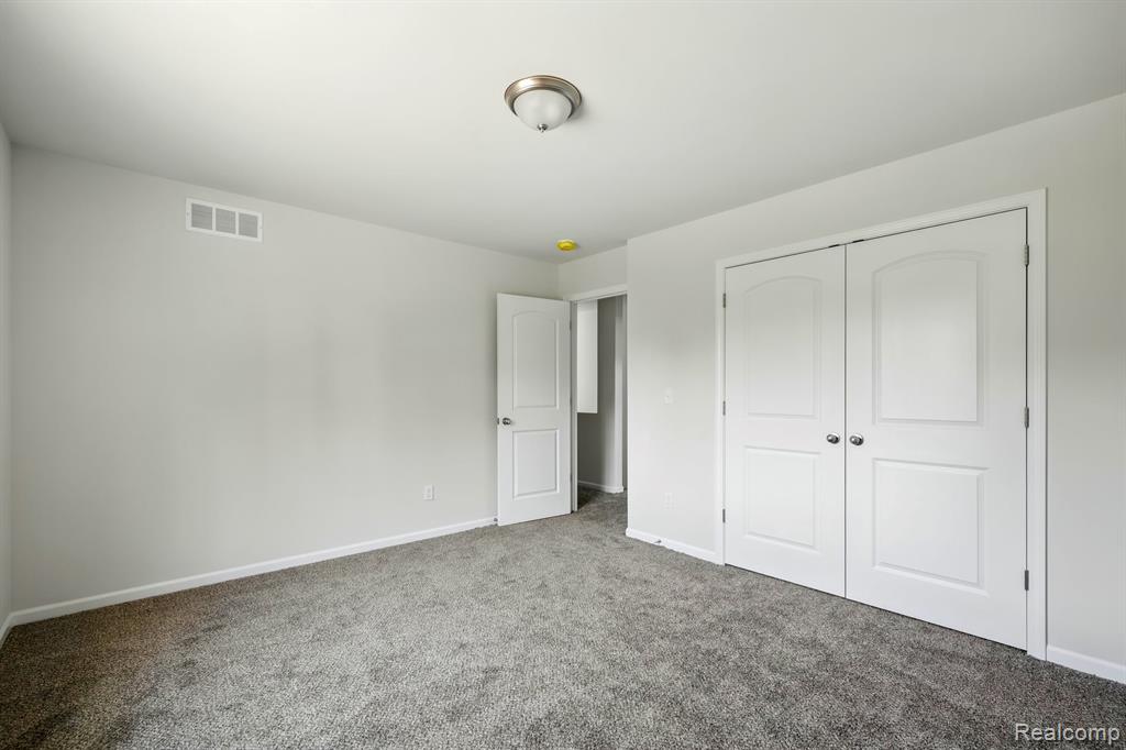 5751 Copper Tree Park Property Photo 22