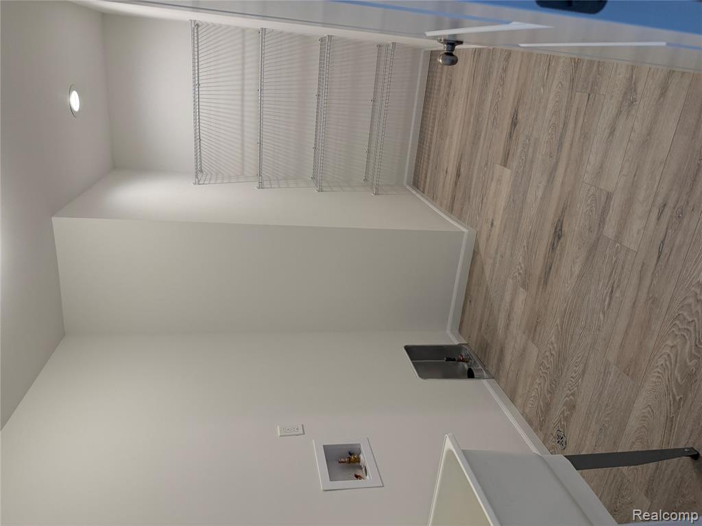 5751 Copper Tree Park Property Photo 25