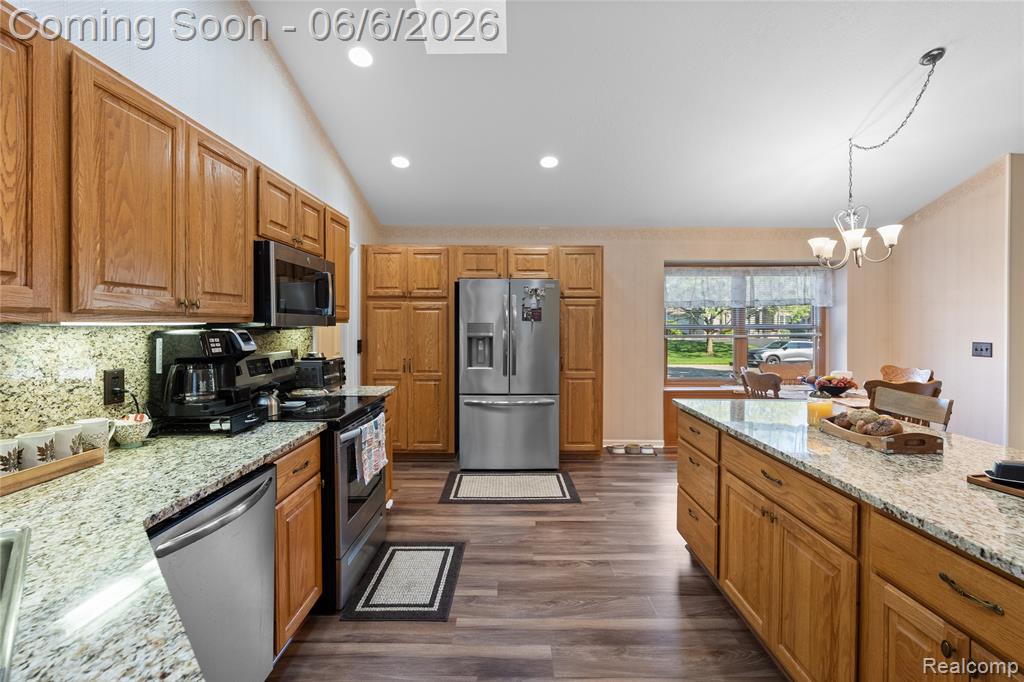 3433 Pinemeadow Court Property Photo 28