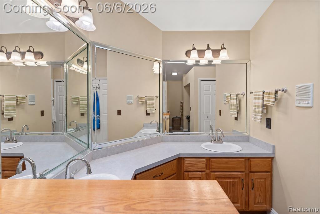 3433 Pinemeadow Court Property Photo 45