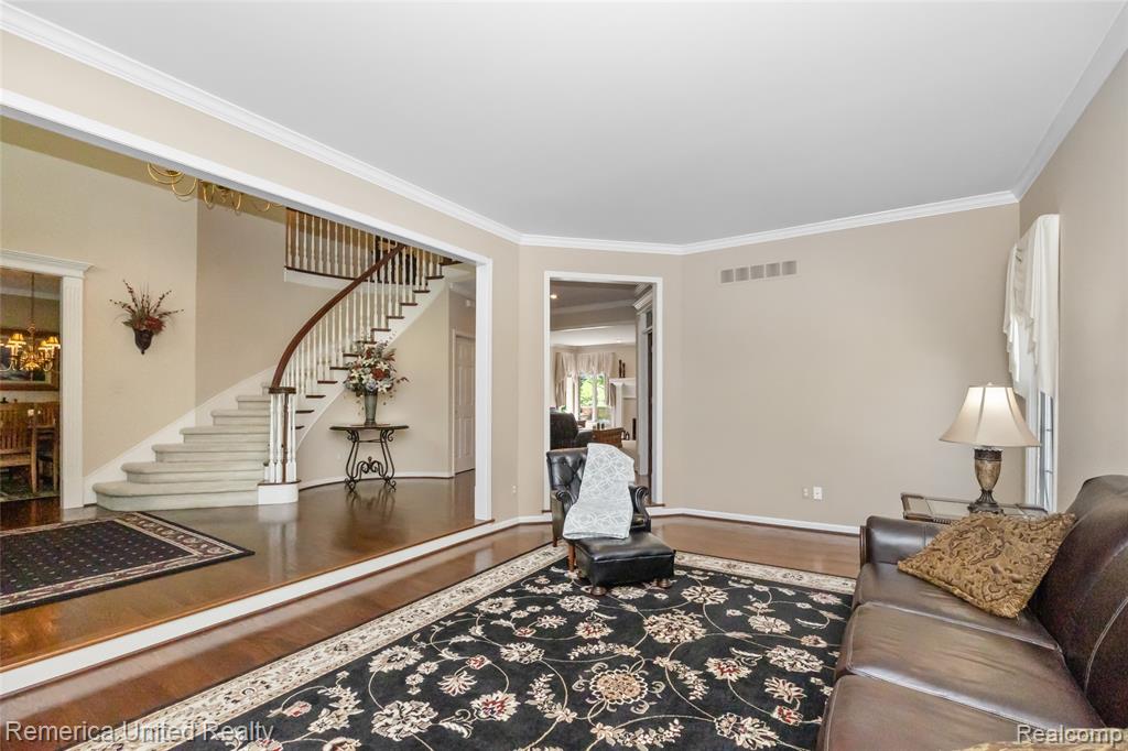 54501 Salem Drive Property Photo 8
