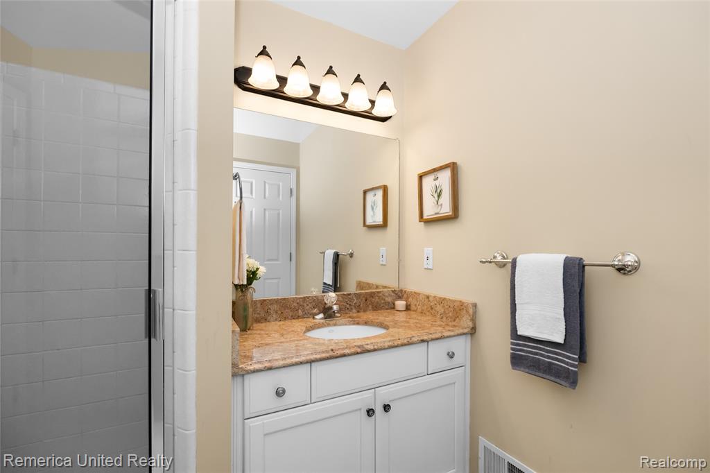 54501 Salem Drive Property Photo 27