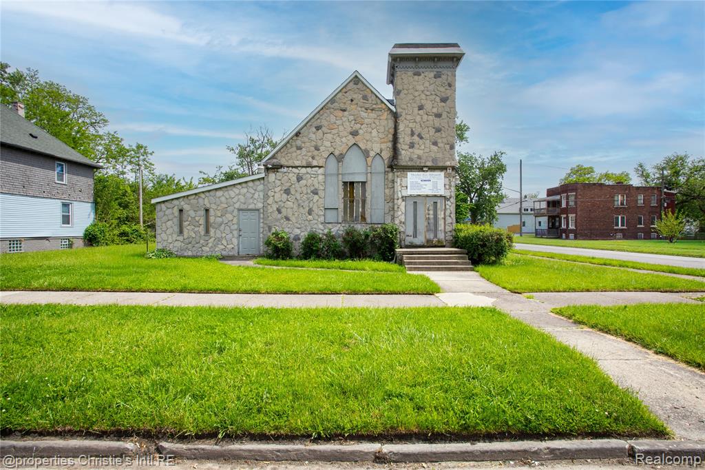 1000 Marston Street Property Photo 1