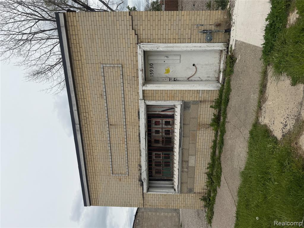 15930 W 7 Mile Road Property Photo 1