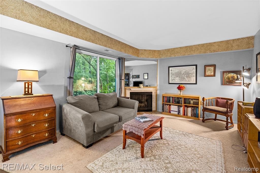 250 Briarcrest Drive Property Photo 9