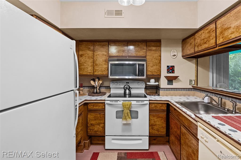 250 Briarcrest Drive Property Photo 14