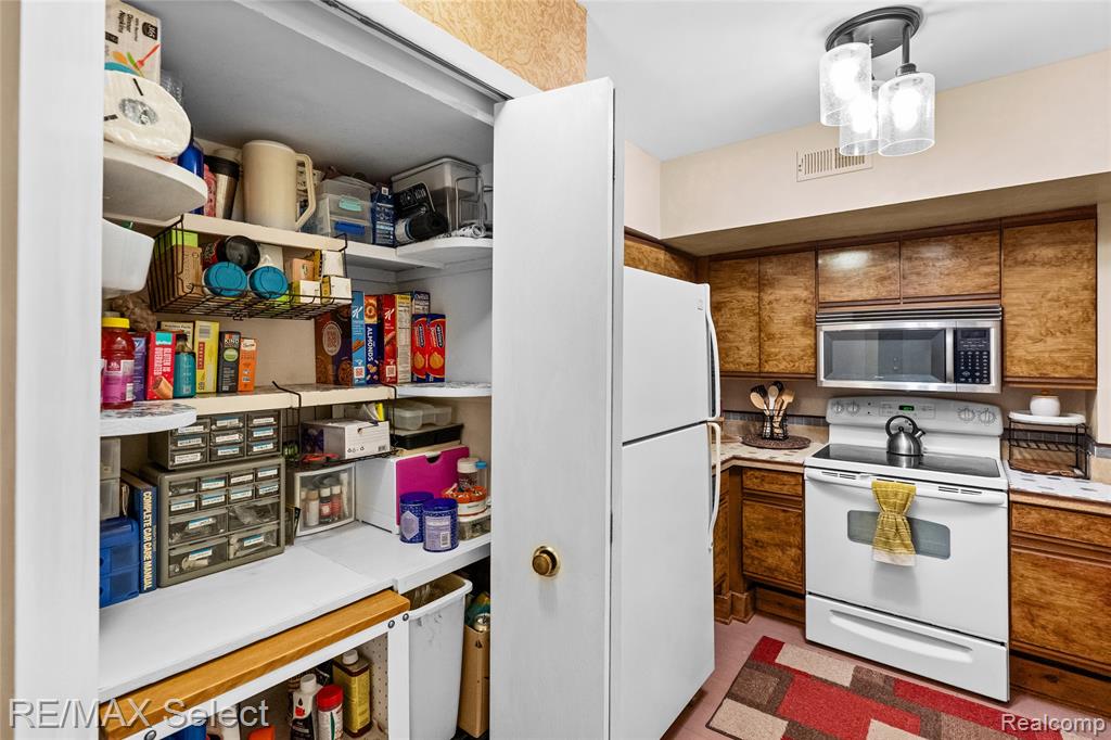 250 Briarcrest Drive Property Photo 17