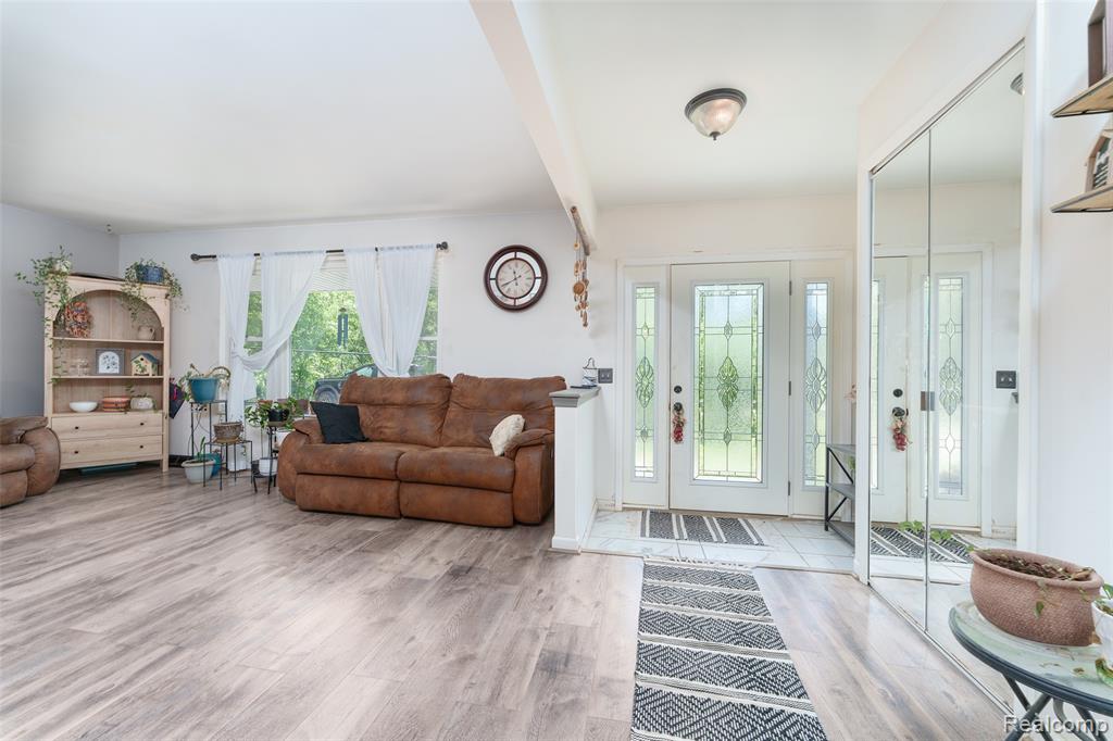 940 Rowland Road Property Photo 17