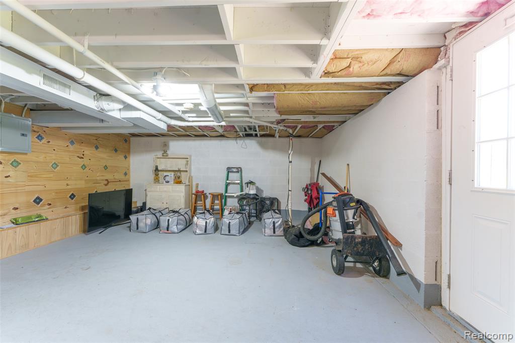 940 Rowland Road Property Photo 39