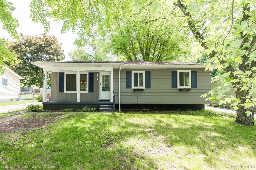 209 S Church Street Property Photo 1