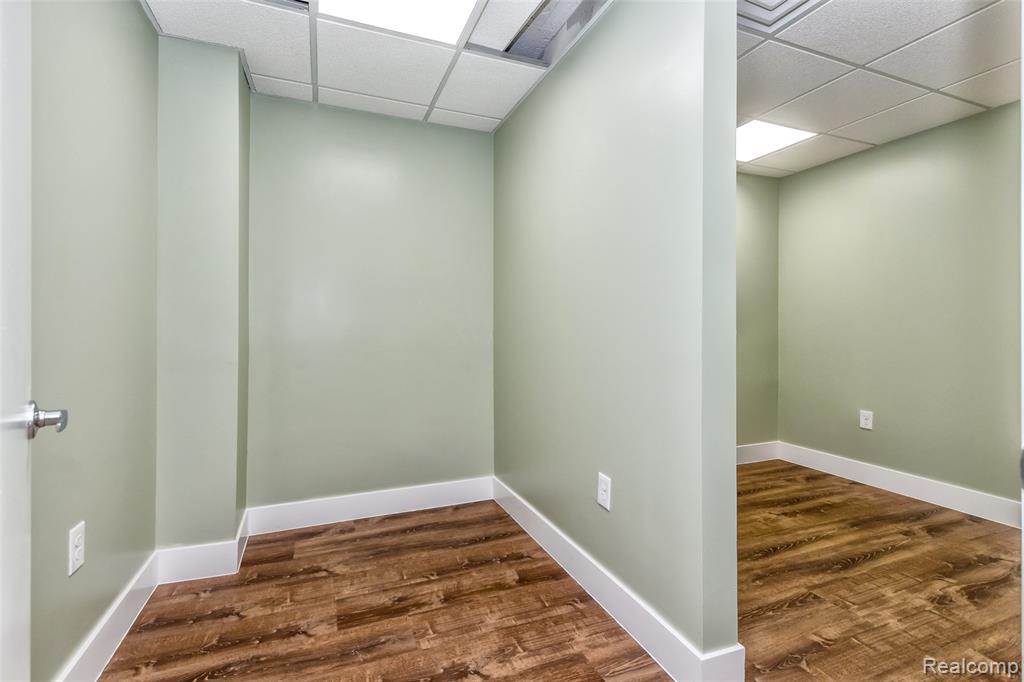 16841 Schaefer Highway Property Photo 34