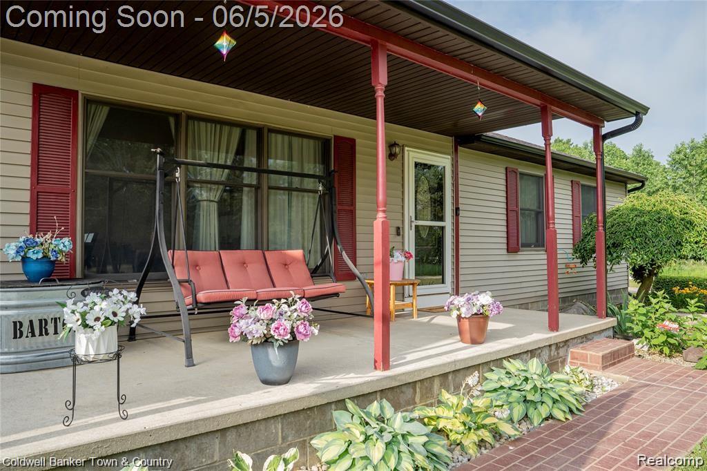 6881 Munsell Road Property Photo 2