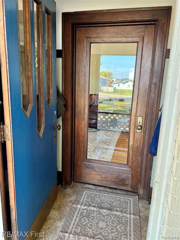 9280 River Road Property Photo 34
