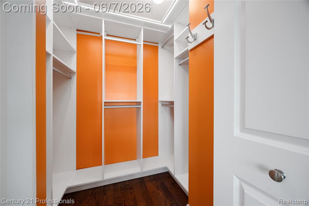 5000 Town Center Property Photo 19