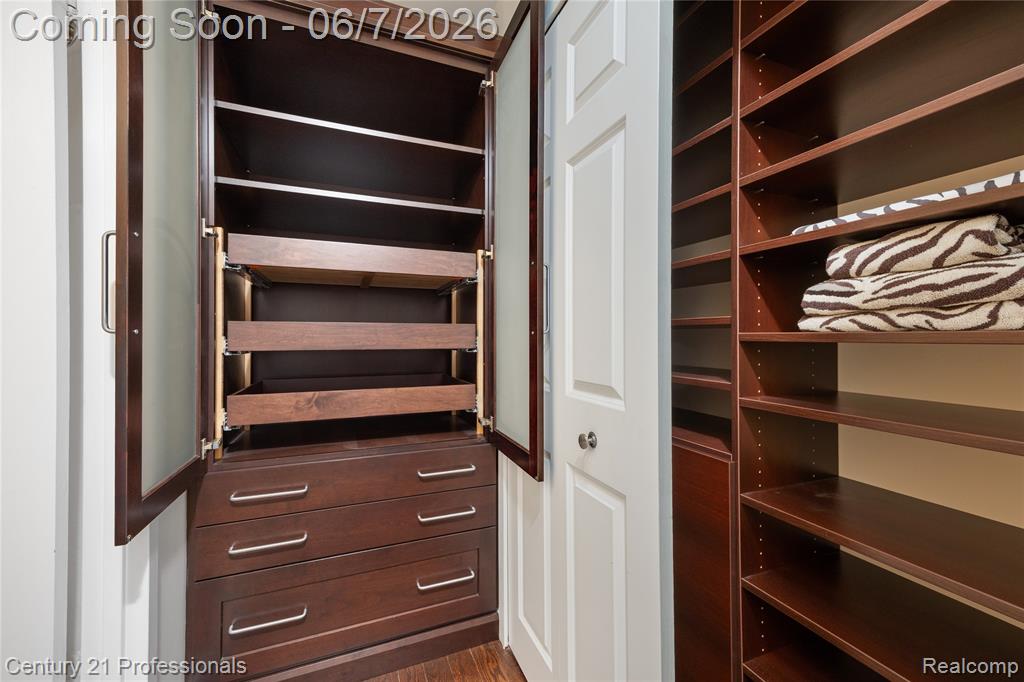 5000 Town Center Property Photo 22