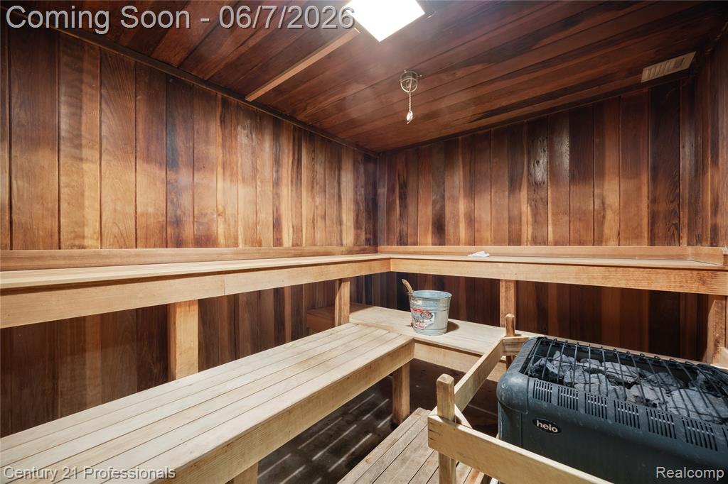 5000 Town Center Property Photo 31
