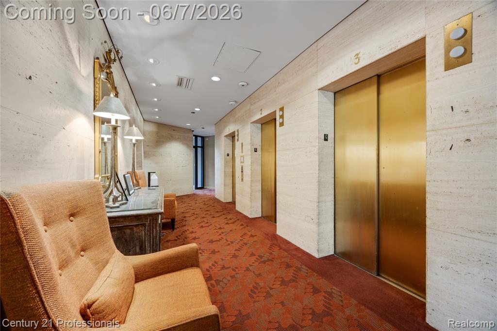 5000 Town Center Property Photo 32