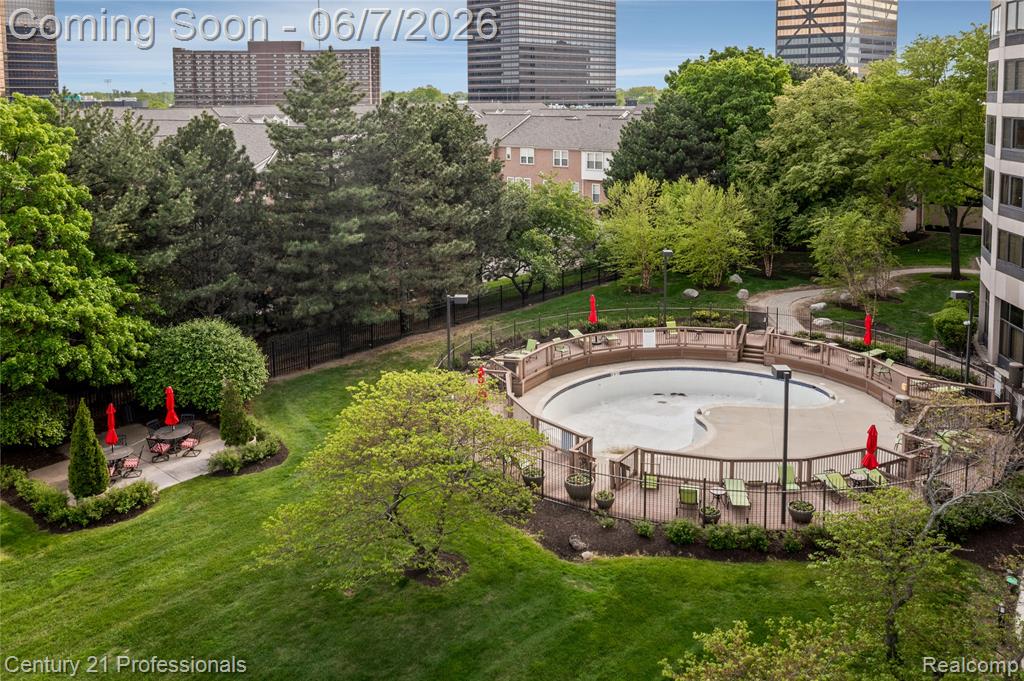 5000 Town Center Property Photo 48