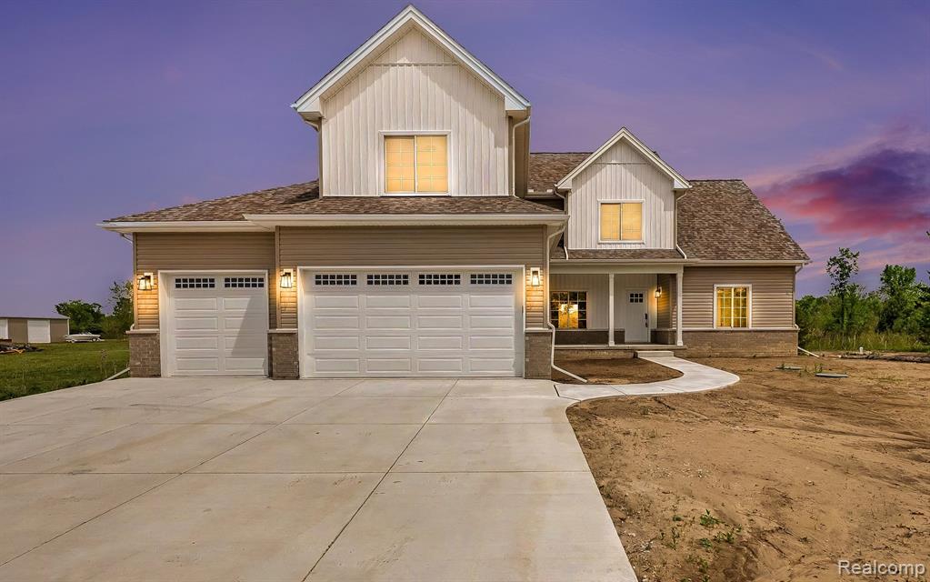 57560 Omo Road Property Photo 1