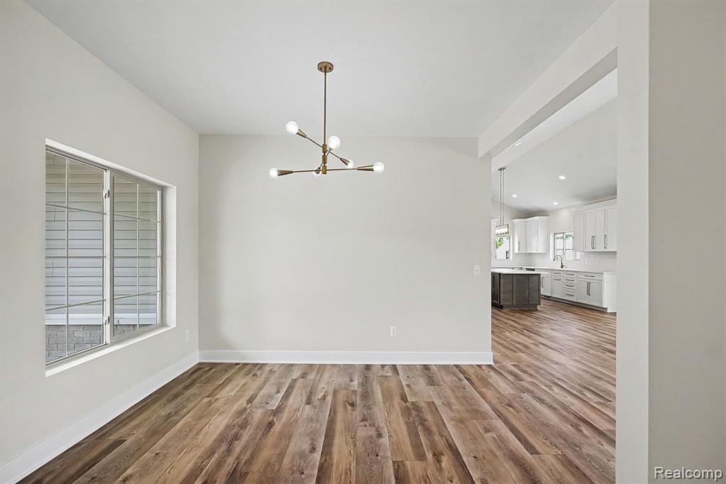 57560 Omo Road Property Photo 8