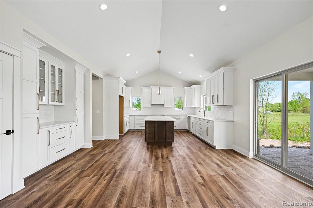 57560 Omo Road Property Photo 11