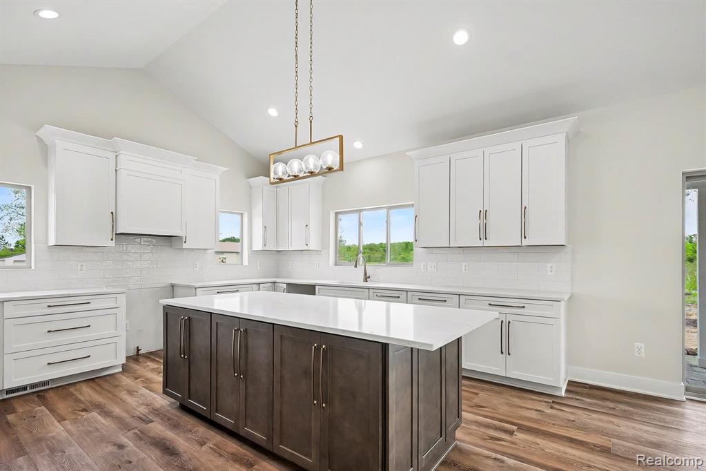 57560 Omo Road Property Photo 13