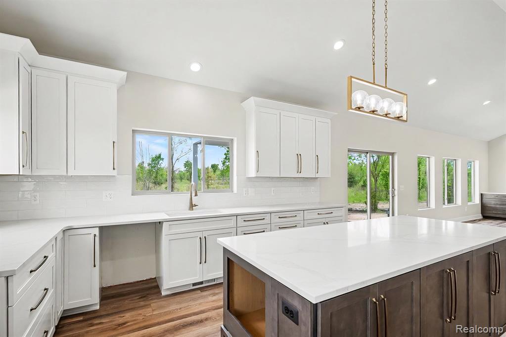 57560 Omo Road Property Photo 15