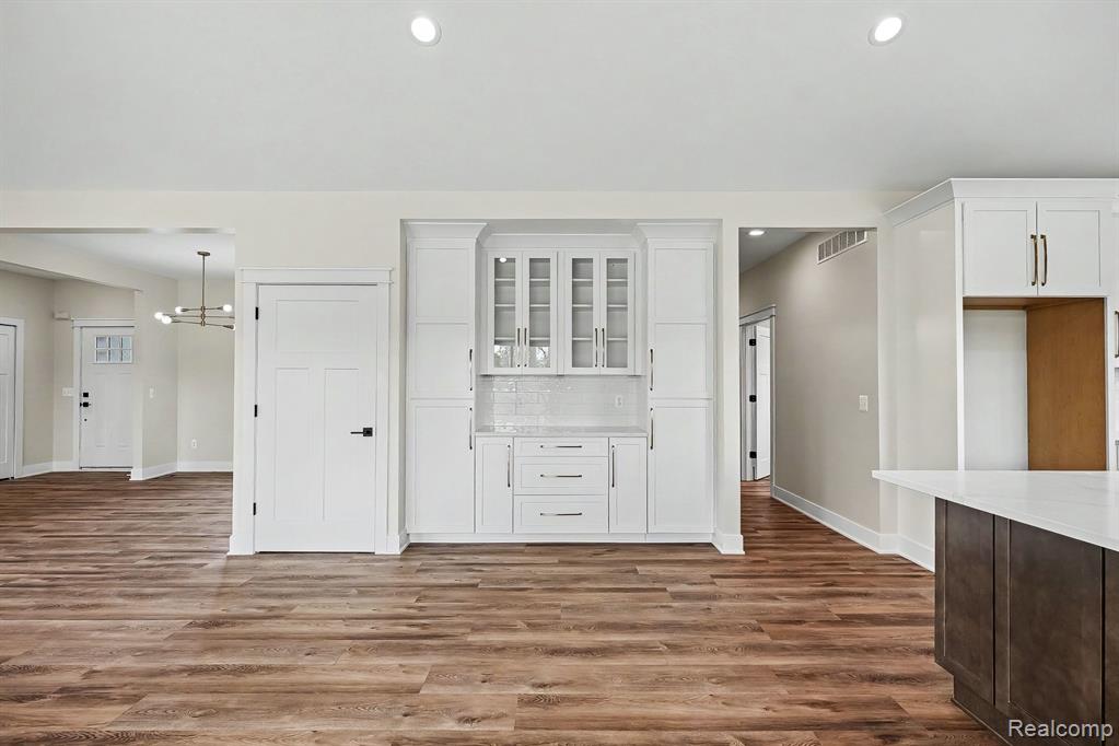 57560 Omo Road Property Photo 16