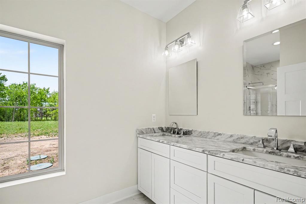 57560 Omo Road Property Photo 20