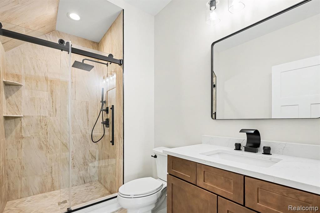 57560 Omo Road Property Photo 23