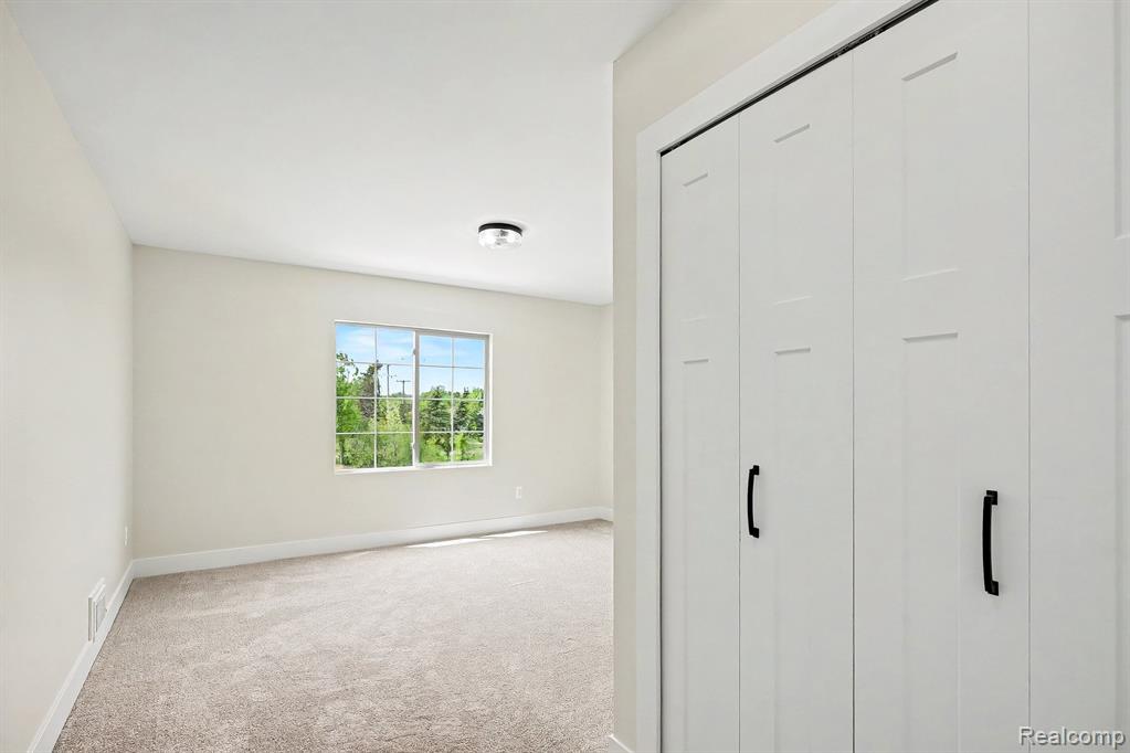 57560 Omo Road Property Photo 27