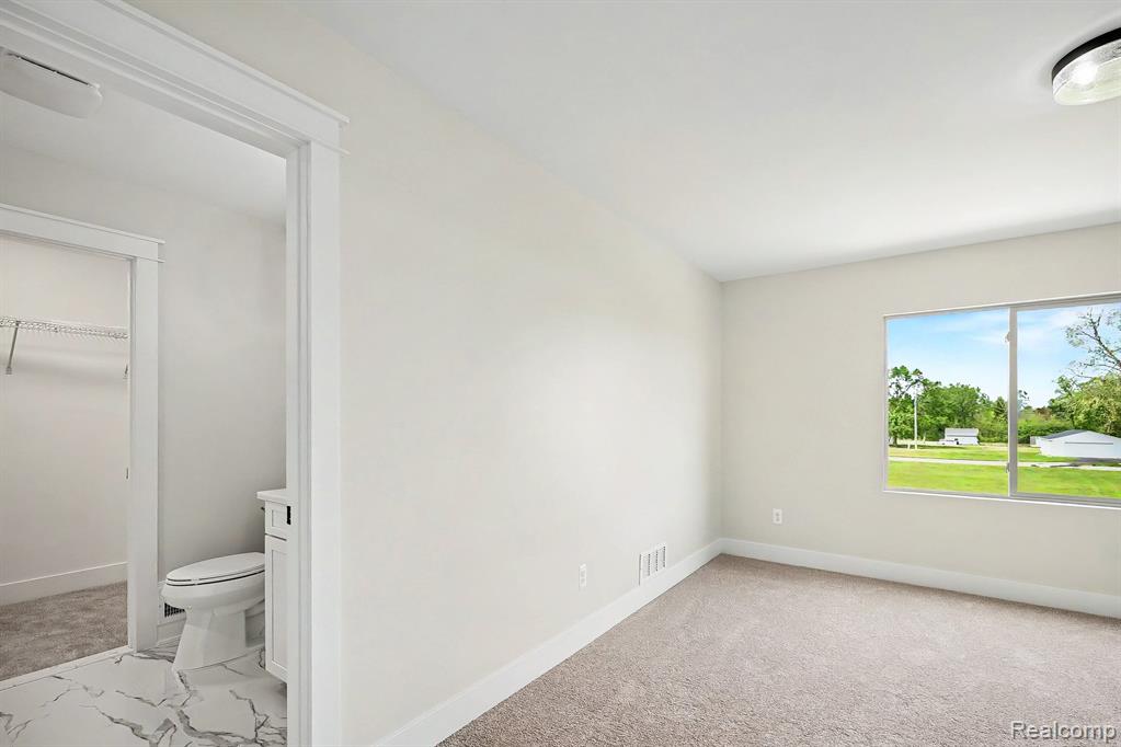 57560 Omo Road Property Photo 32