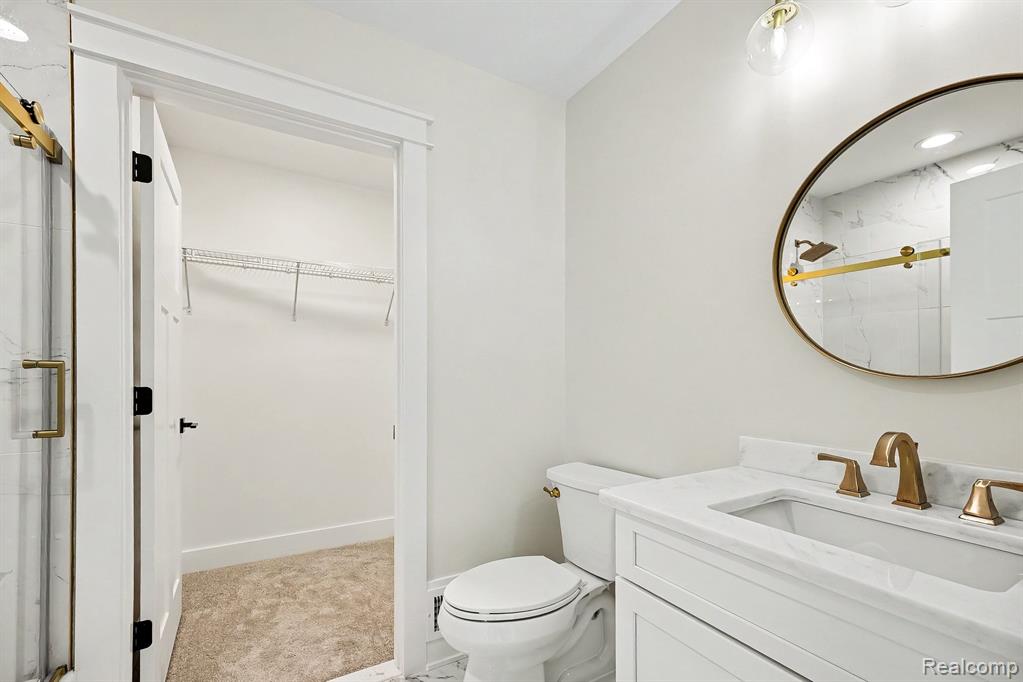 57560 Omo Road Property Photo 33