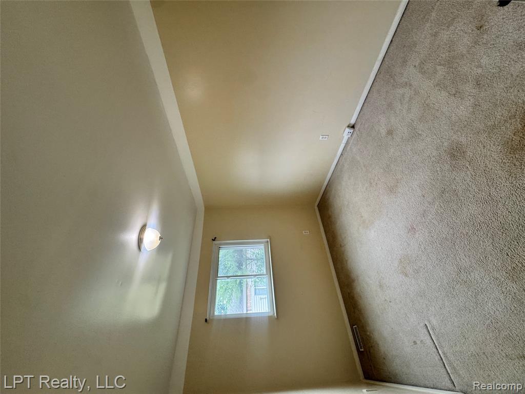 18181 Winwood Court Property Photo 14