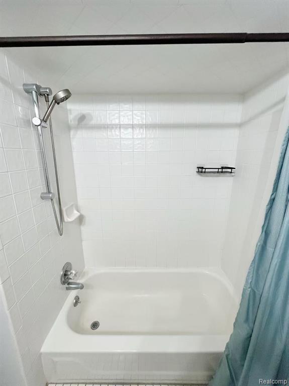 3303 Chester Road Property Photo 24