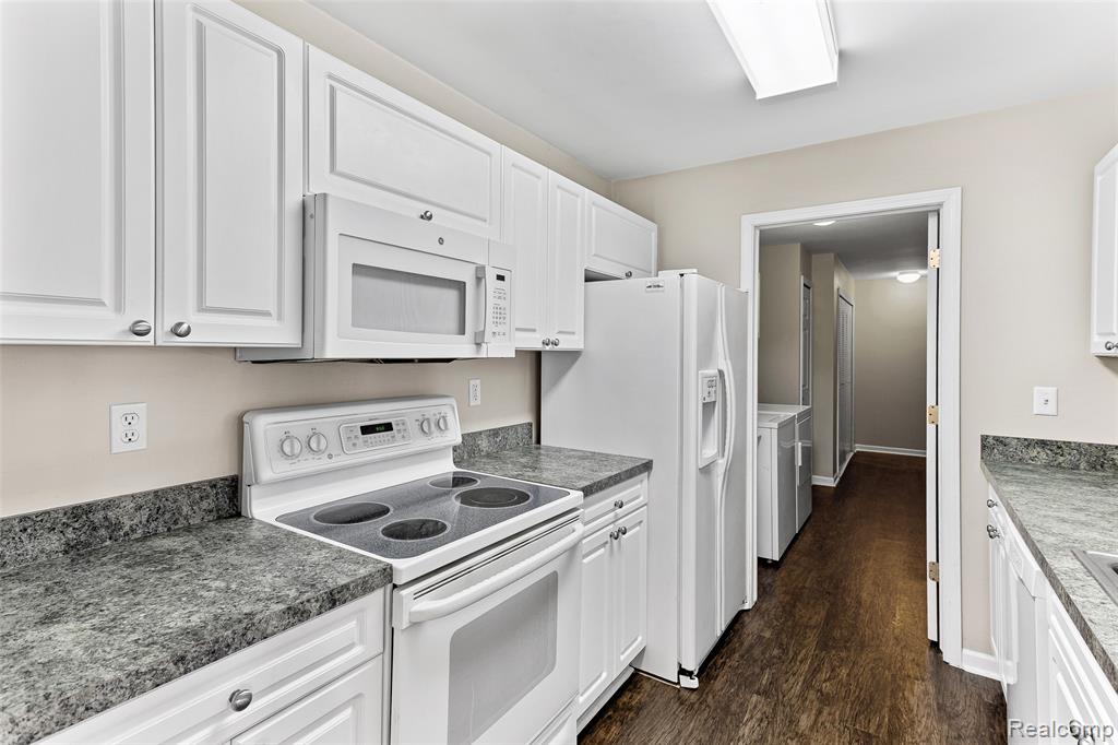 3553 Oakmonte Boulevard Property Photo 23