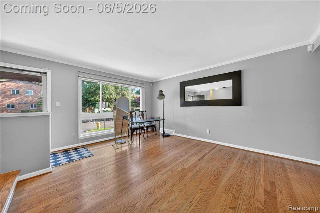 1035 N Old Woodward Avenue Property Photo 7