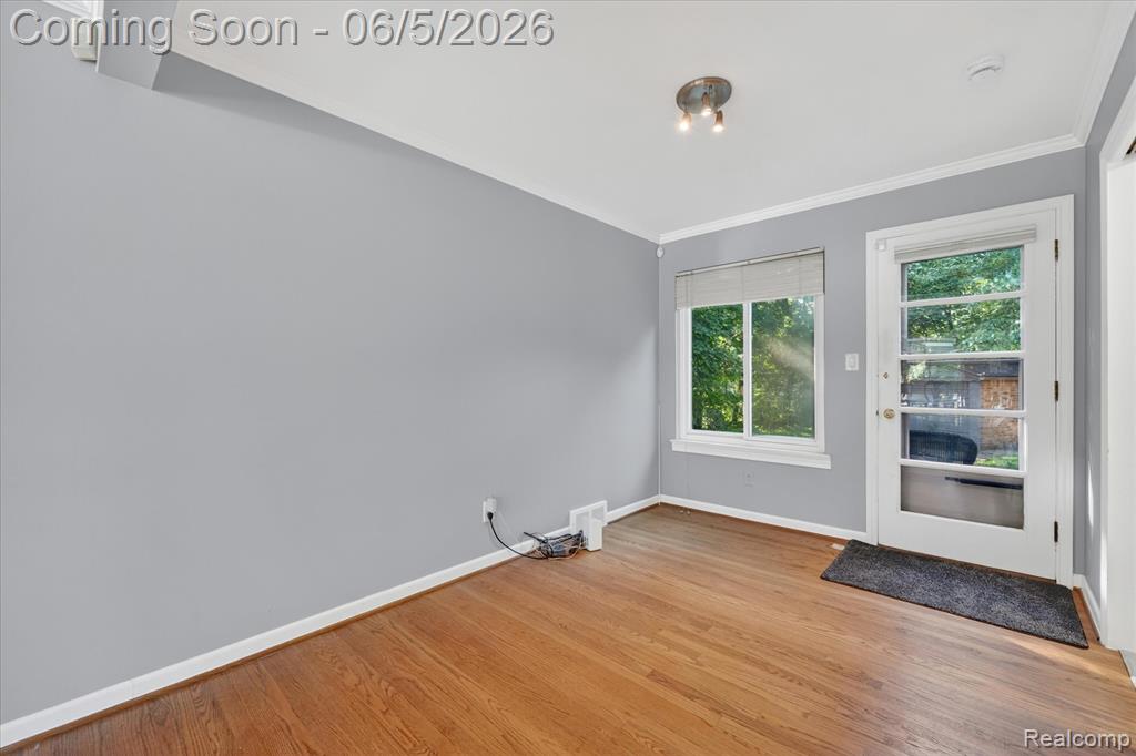 1035 N Old Woodward Avenue Property Photo 10