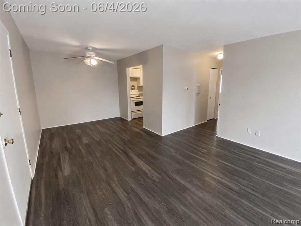 1880 Axtell Drive Property Photo 7