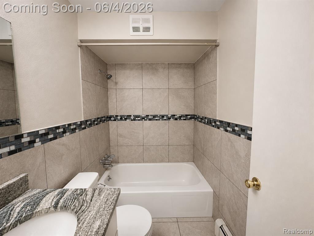 1880 Axtell Drive Property Photo 12