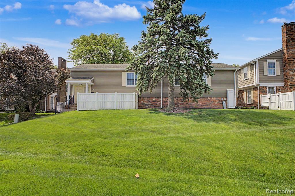 20872 E Glen Haven Circle Property Photo 4