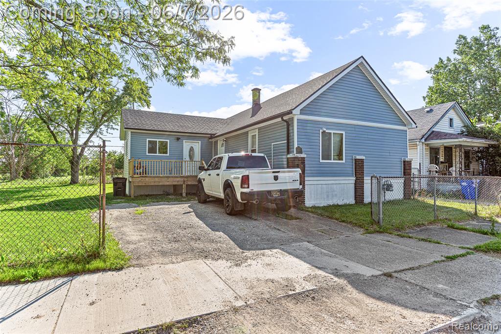 9983 Quincy Street Property Photo 1